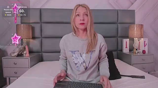 AlexaFoxx  online show from 27, 4, 2026