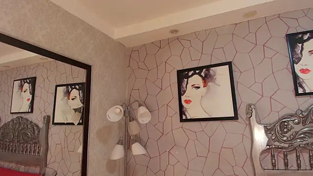 meganrousx online show from 23, 4, 2026