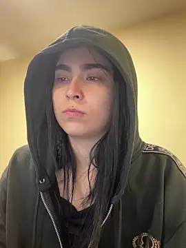 Sara Fernandez  online show from 23, 4, 2026