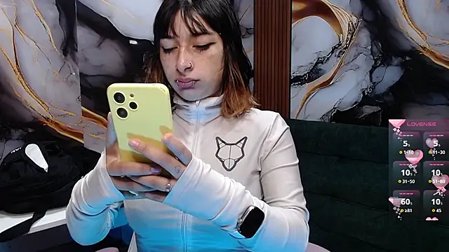 Snapshot of _weird_sativa chatting on 30, 7, 2026 weird sativa online show from 30, 7, 2026