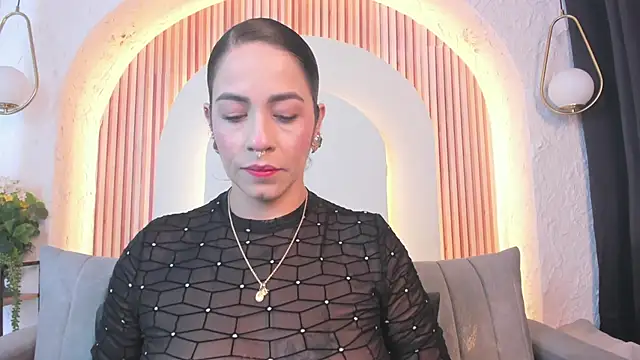 Snapshot of violet_scott_ chatting on 27, 6, 2026 violet scott online show from 27, 6, 2026