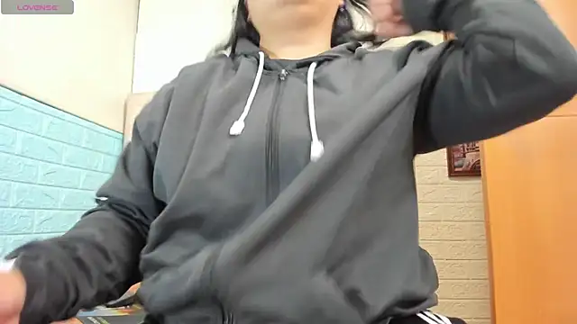 Carolina-Lenon online show from 28, 2, 2026