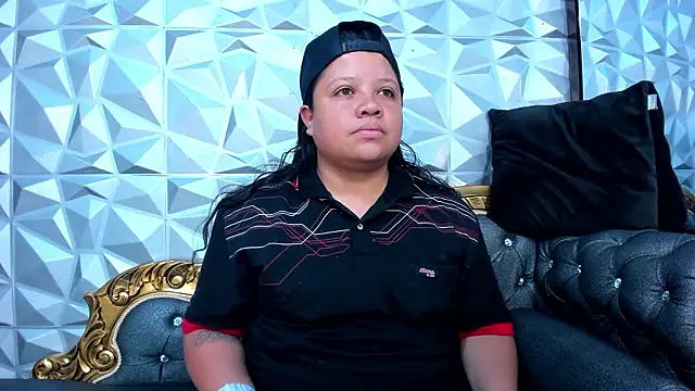 Carolina-Lenon online show from 6, 3, 2026