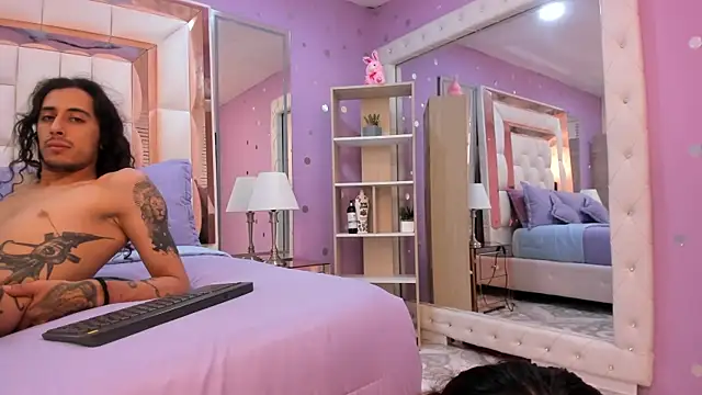 Goldentemptation  online show from 27, 4, 2026