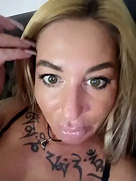 MiaMooly online show from 29, 9, 2025