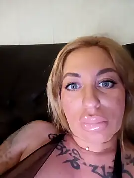 MiaMooly online show from 20, 4, 2026