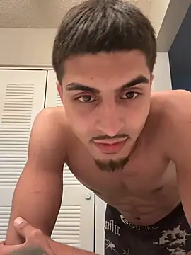 Snapshot of UncensoredAladdin chatting on 16, 4, 2026 UncensoredAladdin online show from 16, 4, 2026