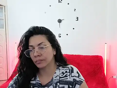 johana collins online show from 5, 3, 2026