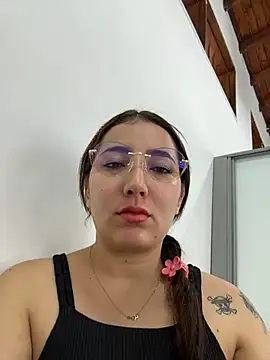 Arya    online show from 5, 2, 2026