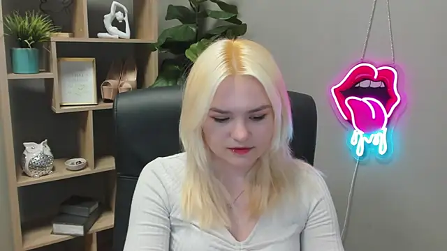 SweetLilyxo online show from 19, 3, 2026