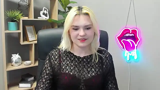 SweetLilyxo online show from 23, 4, 2026