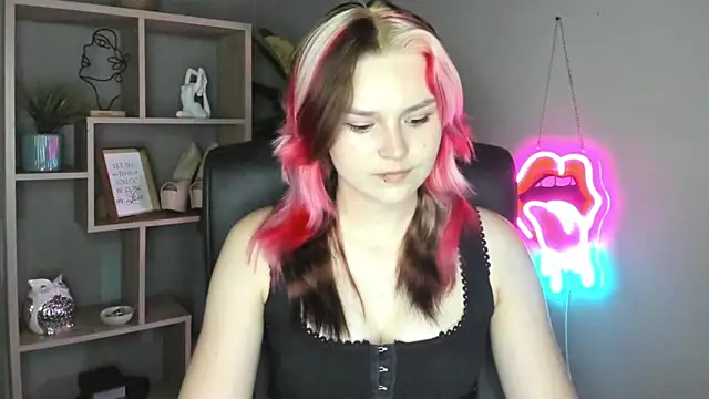 SweetLilyxo online show from 7, 6, 2026