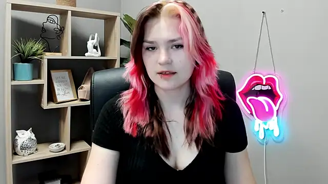 SweetLilyxo online show from 9, 6, 2026