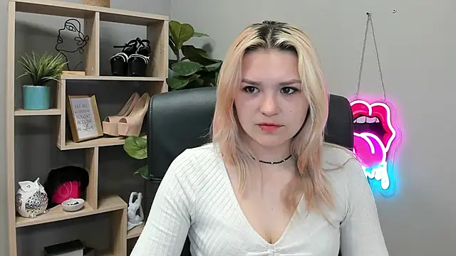 SweetLilyxo online show from 29, 7, 2026