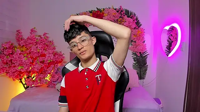 Patrick Howland  online show from 8, 4, 2026