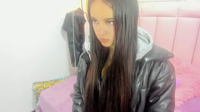 Raven love online show from 27, 4, 2026