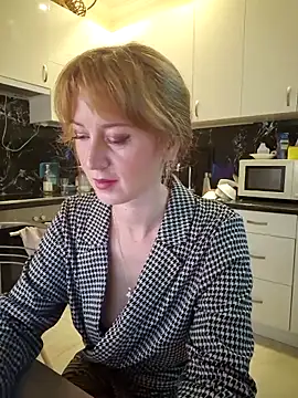 LanaBananaa  online show from 24, 4, 2026