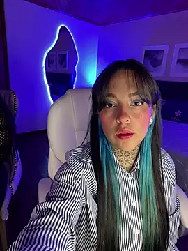 Annie Alicee online show from 4, 4, 2026