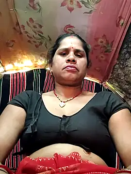 Snapshot of Hot_kiran4 chatting on 2, 4, 2026 Hot kiran4 online show from 2, 4, 2026