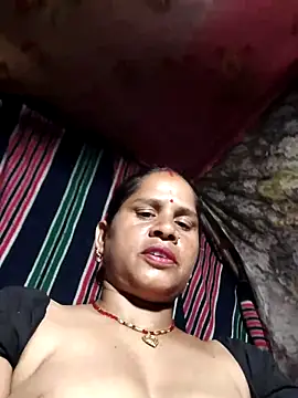 Snapshot of Hot_kiran4 chatting on 2, 4, 2026 Hot kiran4 online show from 2, 4, 2026
