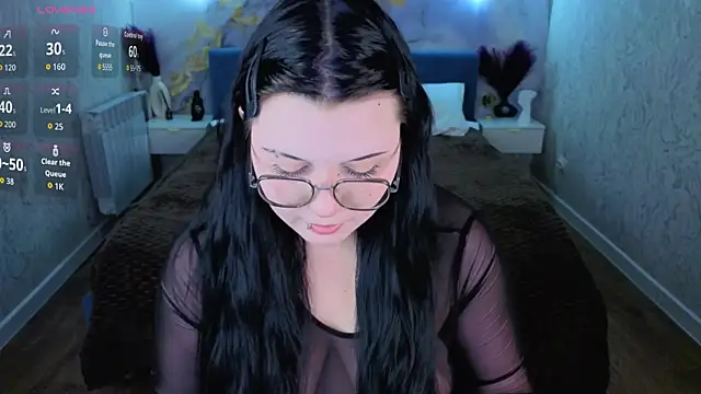 Snapshot of Kira_G0ld chatting on 6, 6, 2026 Kira G0ld online show from 6, 6, 2026
