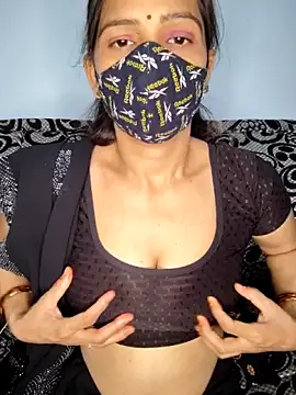 Snapshot of Cute_Neha0725 chatting on 2, 4, 2026 Cute Neha0725 online show from 2, 4, 2026