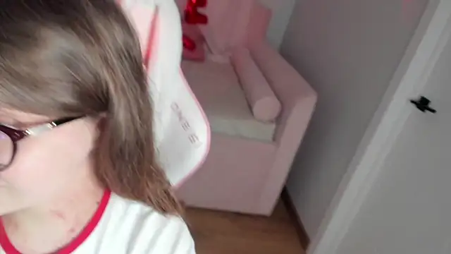 ChloeHalses online show from 17, 2, 2026