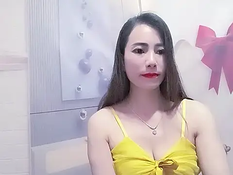 Hello-Kitty001 online show from 18, 4, 2026