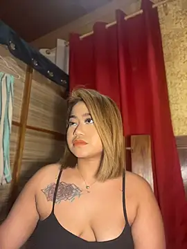 Snapshot of vien_pussy69 chatting on 16, 7, 2026 vien pussy69 online show from 16, 7, 2026