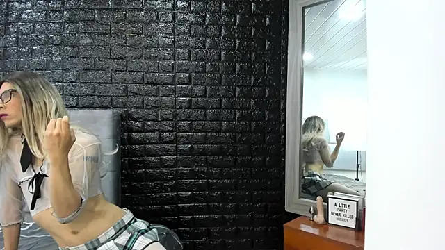 Calopezreal  online show from 23, 2, 2026