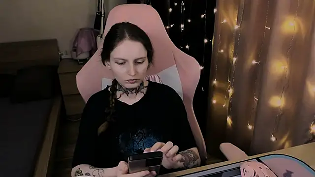 Onyxix online show from 4, 4, 2026