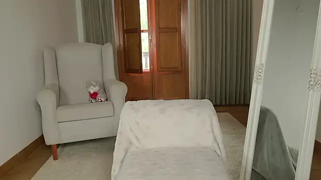 Snapshot of Alma_Rosee chatting on 7, 3, 2026 Alma Rosee online show from 7, 3, 2026