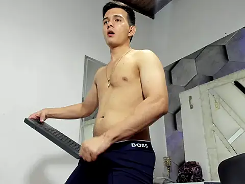 GoldenBoyM online show from 23, 4, 2026