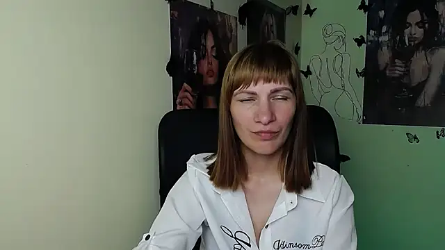 Snapshot of Rosalinda_ro chatting on 19, 6, 2026 Rosalinda ro online show from 19, 6, 2026