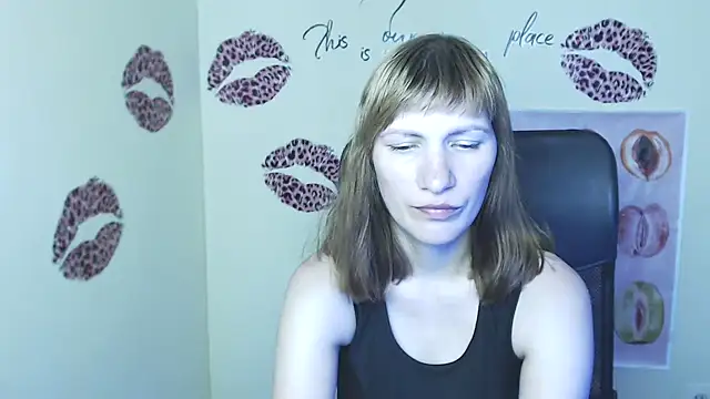 Snapshot of Rosalinda_ro chatting on 27, 6, 2026 Rosalinda ro online show from 27, 6, 2026
