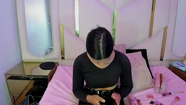 Vaneline2 online show from 23, 4, 2026