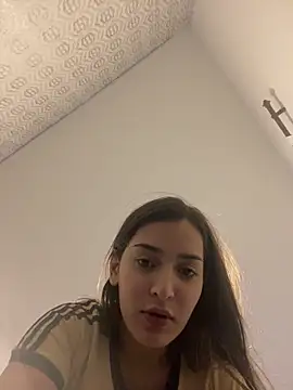 Mia rivers   online show from 18, 4, 2026