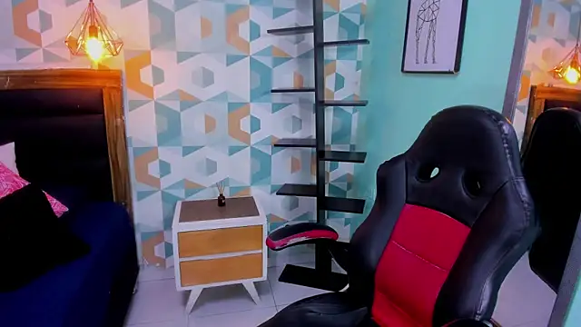 alixablake online show from 12, 6, 2026
