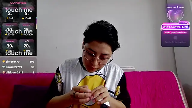 Juliexxxxtasy online show from 13, 2, 2026