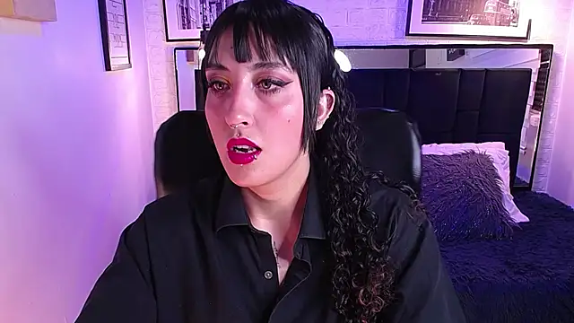 ladyraing online show from 3, 3, 2026