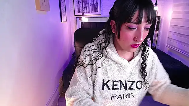 ladyraing online show from 4, 3, 2026