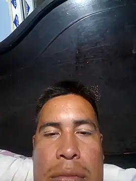 LuzSantoDeEmmanuel online show from 8, 4, 2026