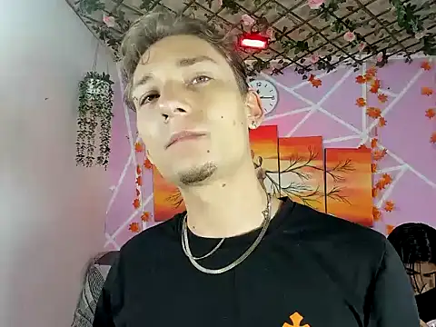 Snapshot of Dapnhe_hot2006 chatting on 15, 3, 2026 Dapnhe hot2006 online show from 15, 3, 2026