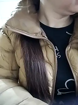 LiilyZi online show from 19, 3, 2026