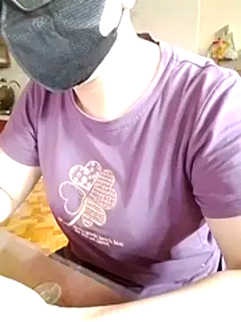 LiilyZi online show from 28, 4, 2026