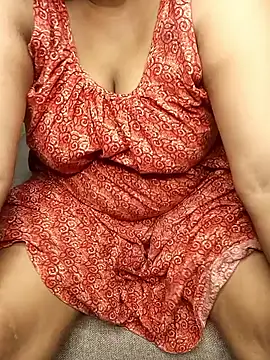 R Queen online show from 21, 4, 2026