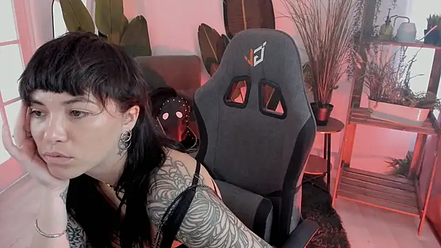 NeoGeisha online show from 13, 7, 2026