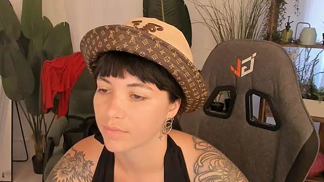 NeoGeisha online show from 31, 7, 2026