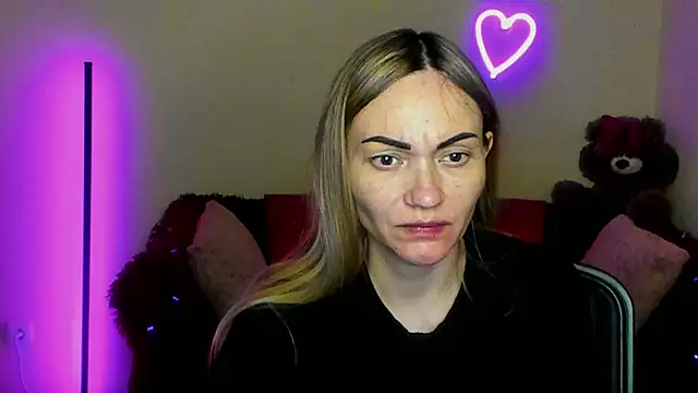 BlondMikey22 online show from 18, 4, 2026