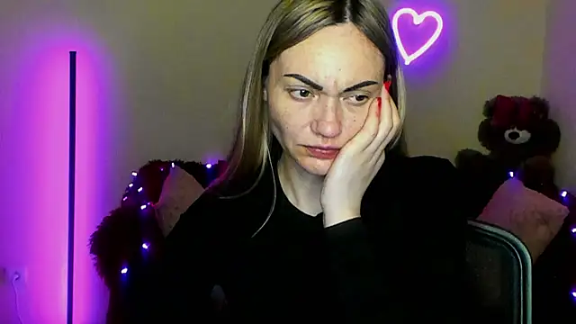 BlondMikey22 online show from 18, 4, 2026